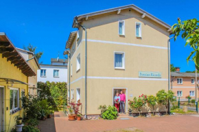  Pension im Ostseebad Sellin  Зелин
